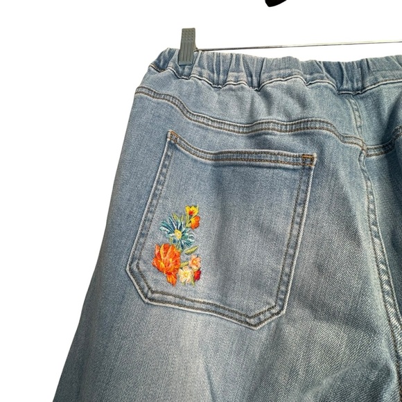 Driftwood Womens Jeans Ruby 1X L27 Pull On Relaxed Indigo Floral Embroidered C29 - Picture 6 of 12